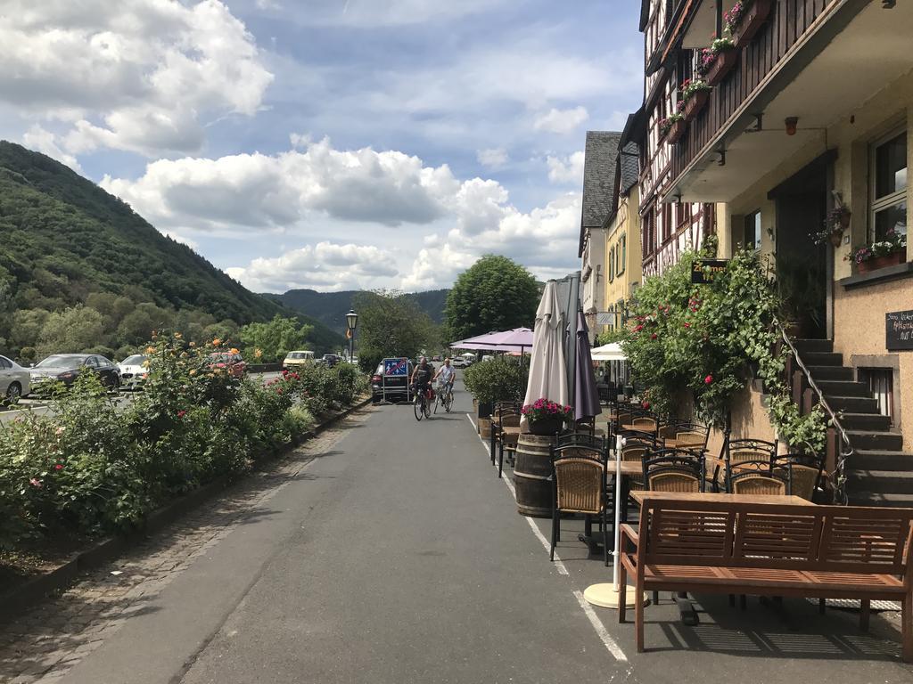 Ferienwohnung In Ediger Eller Екстер'єр фото