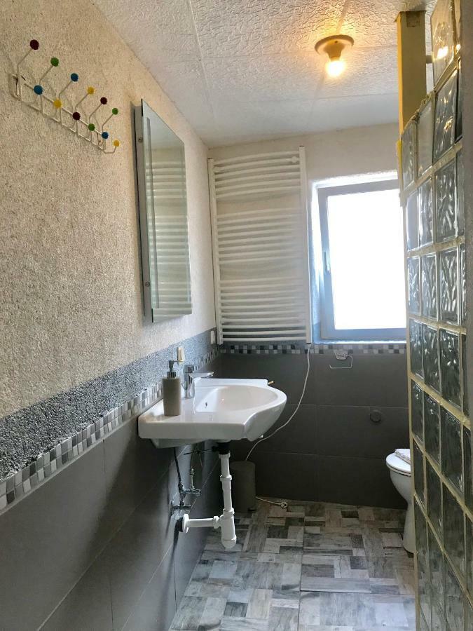 Ferienwohnung In Ediger Eller Екстер'єр фото